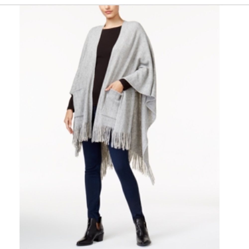 🆕 Cejon Ribbed Fringe Wrap w/Pockets OSFM
